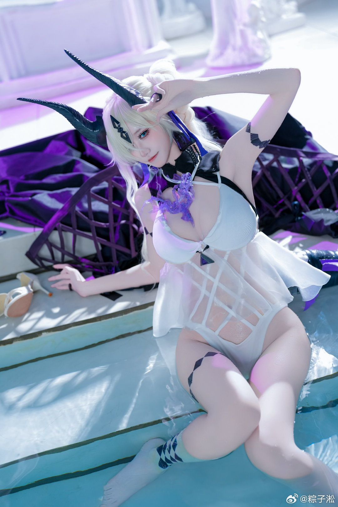 cosplay 明日方舟 爱布拉娜@粽子淞-米哈社