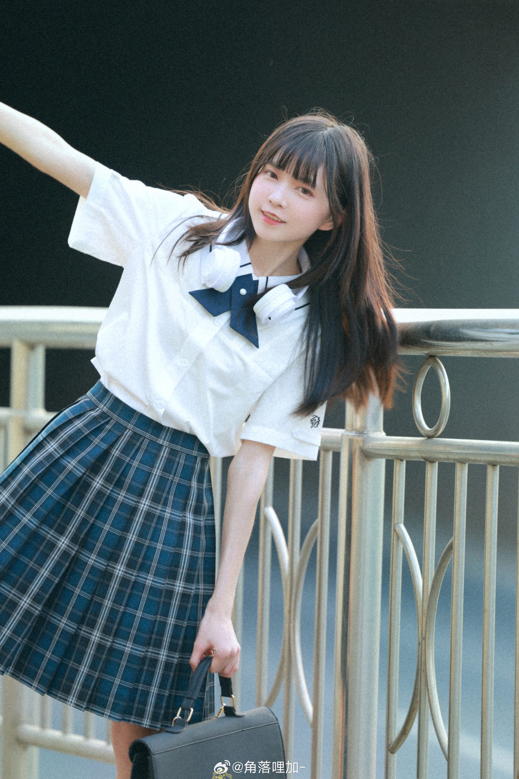 jk日常 Sunsets glow life’s hues @角落哩加--米哈社