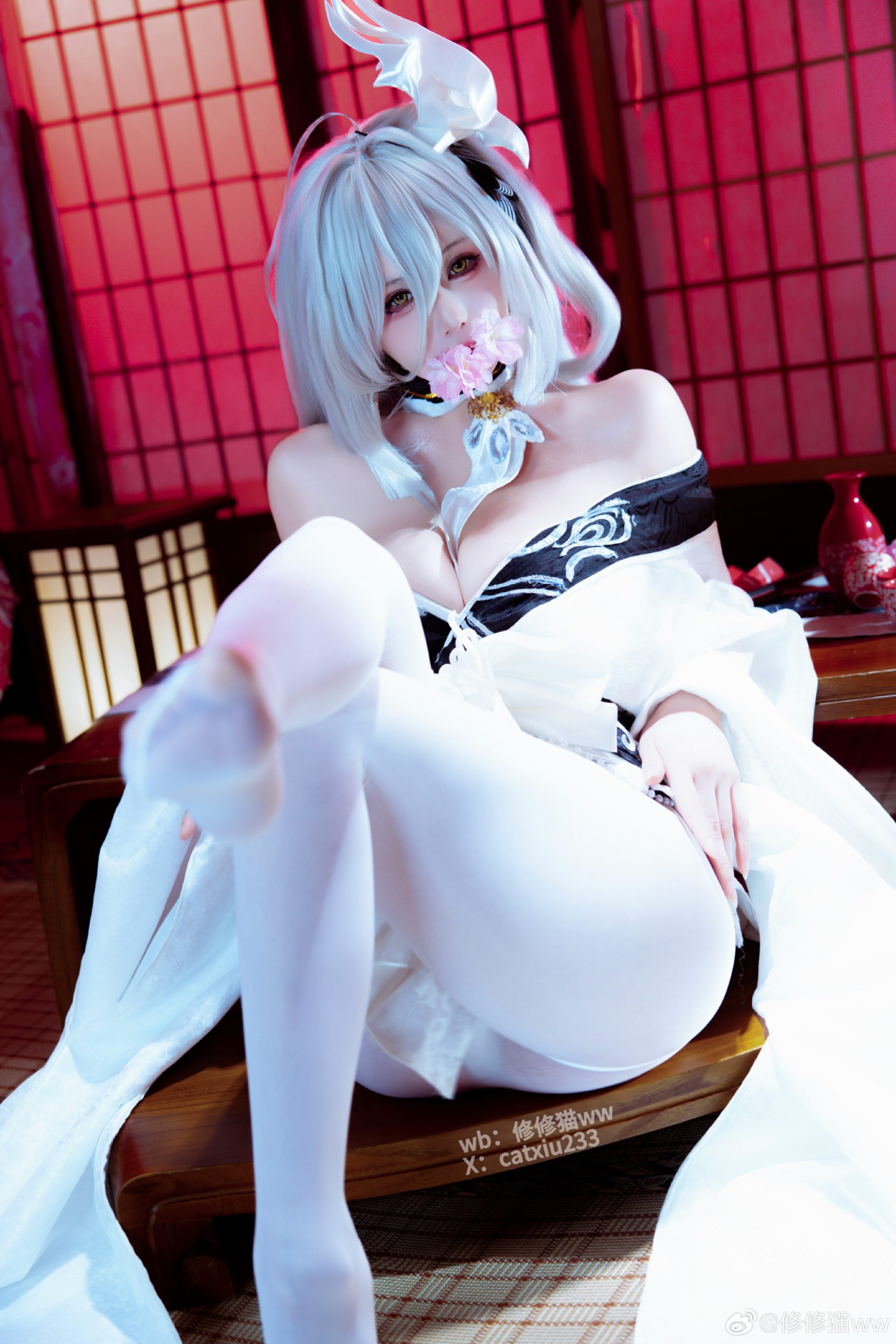 COSPLAY 碧蓝航线 白凤，恭候已久了～@修修猫ww-米哈社