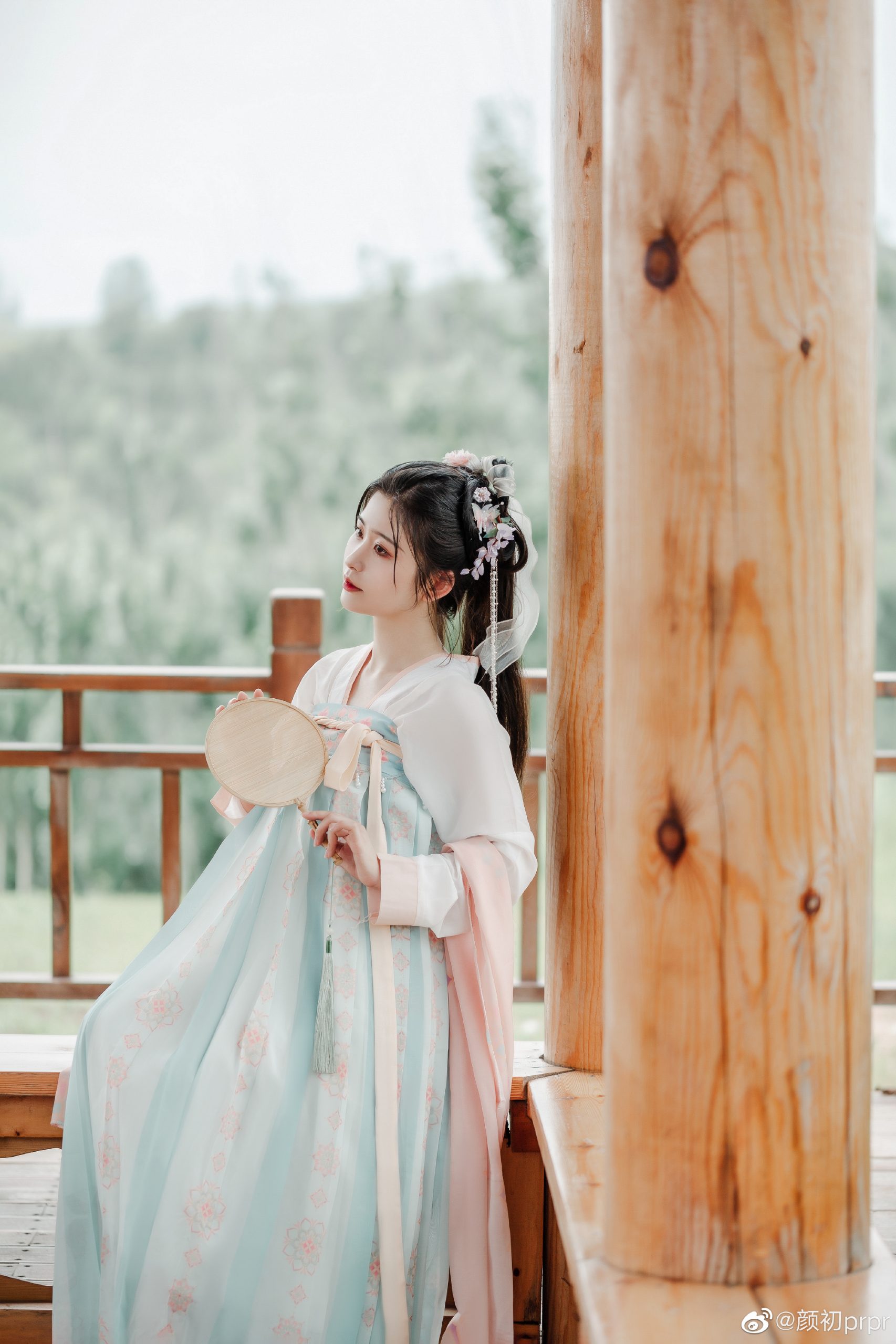 汉服 回老家后的第一次营业！！！@颜初prpr-米哈社